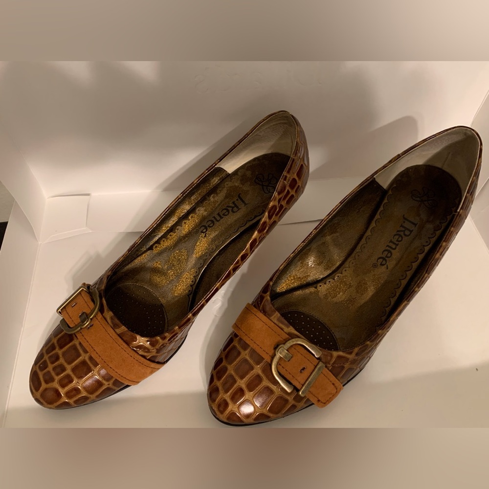 Women Carmel/tan croc suede print buckle wedge pump